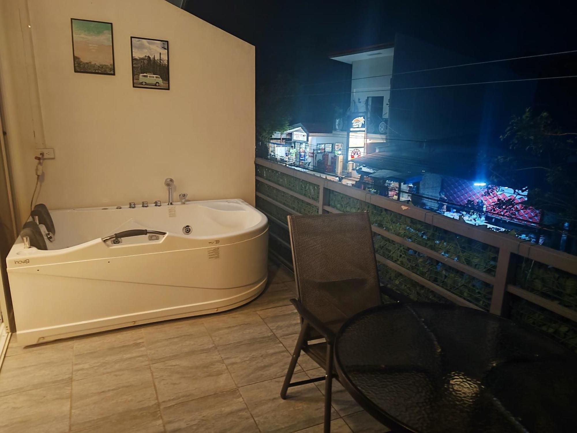 Bonsai Jacuzzi Suites Панглао Экстерьер фото